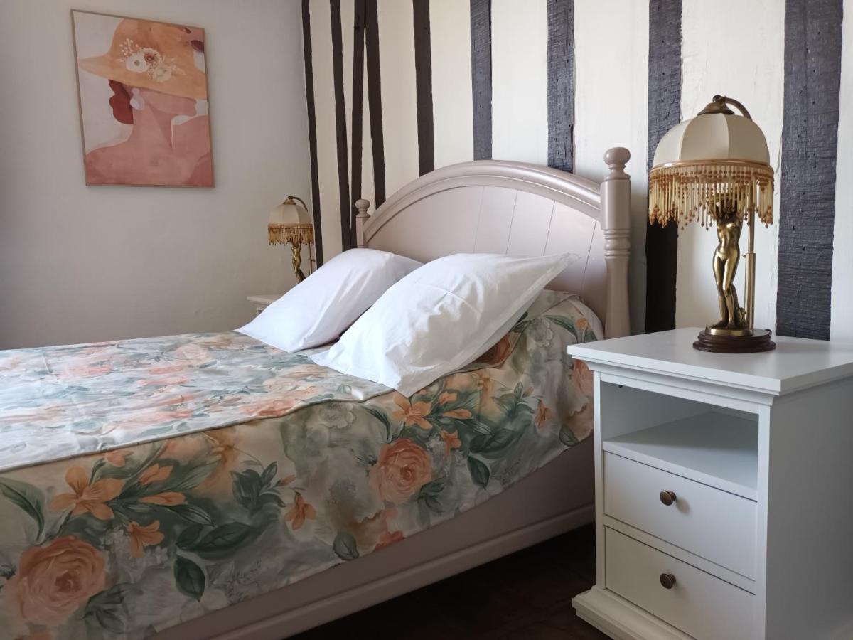 Saint-Léonard-de-Noblat Chambres D'Hotes Le Veilleur De Noblat מראה חיצוני תמונה